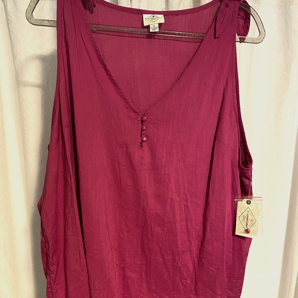 St. John’s tank top with bows